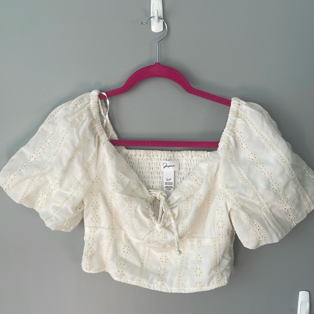 Japna s/m women’s cream cropped off the shoulder shirt